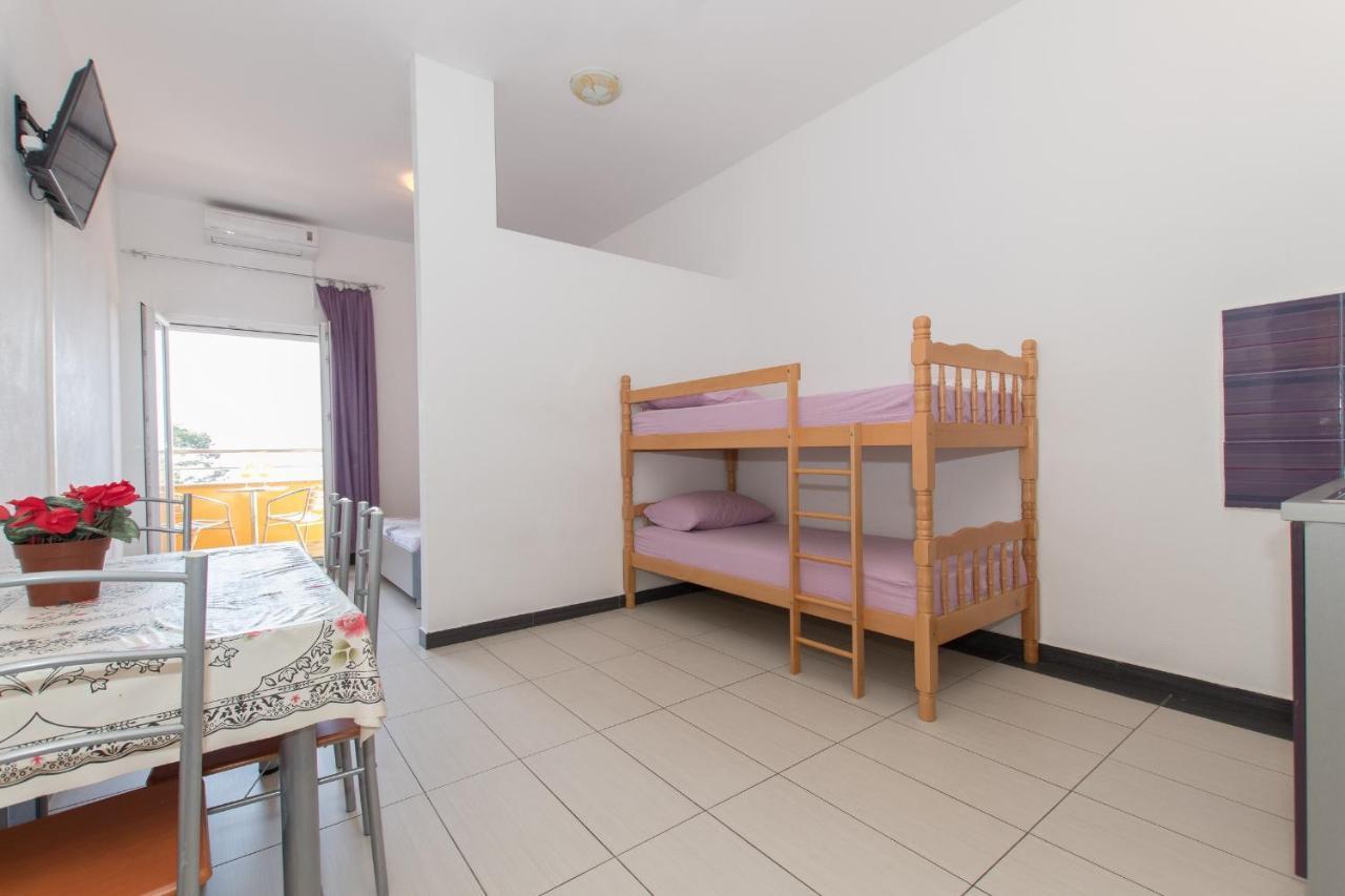Studio Apartments Zloic In Krvavica Luaran gambar
