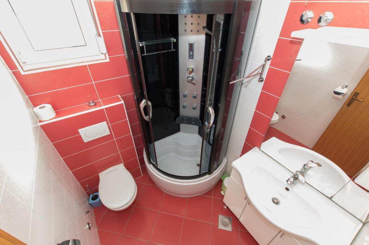 Studio Apartments Zloic In Krvavica Luaran gambar