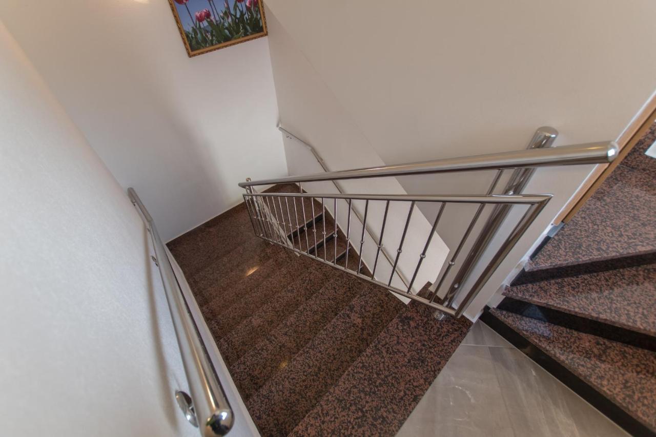 Studio Apartments Zloic In Krvavica Luaran gambar