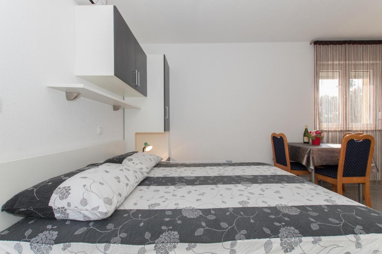 Studio Apartments Zloic In Krvavica Luaran gambar
