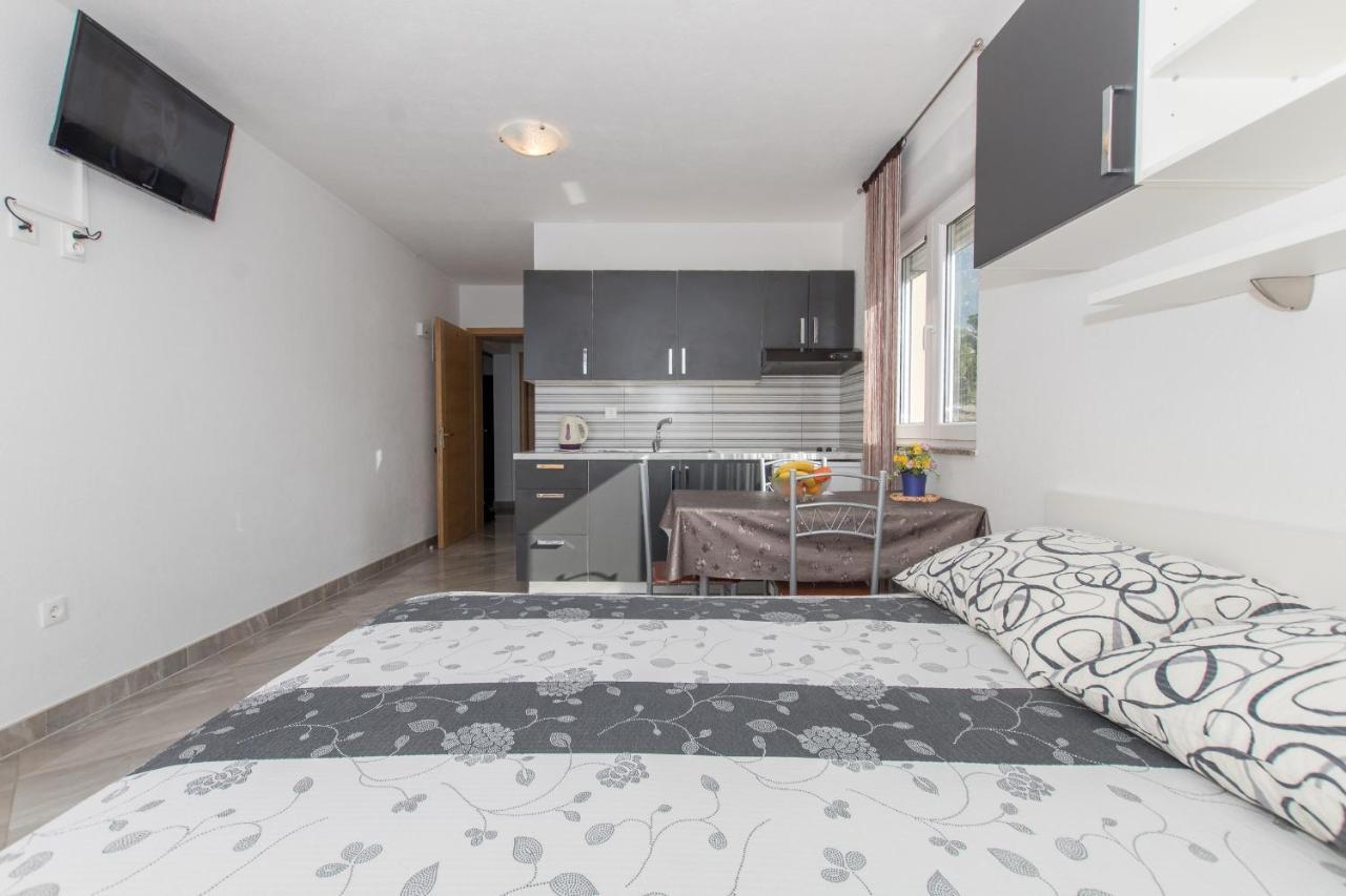 Studio Apartments Zloic In Krvavica Luaran gambar