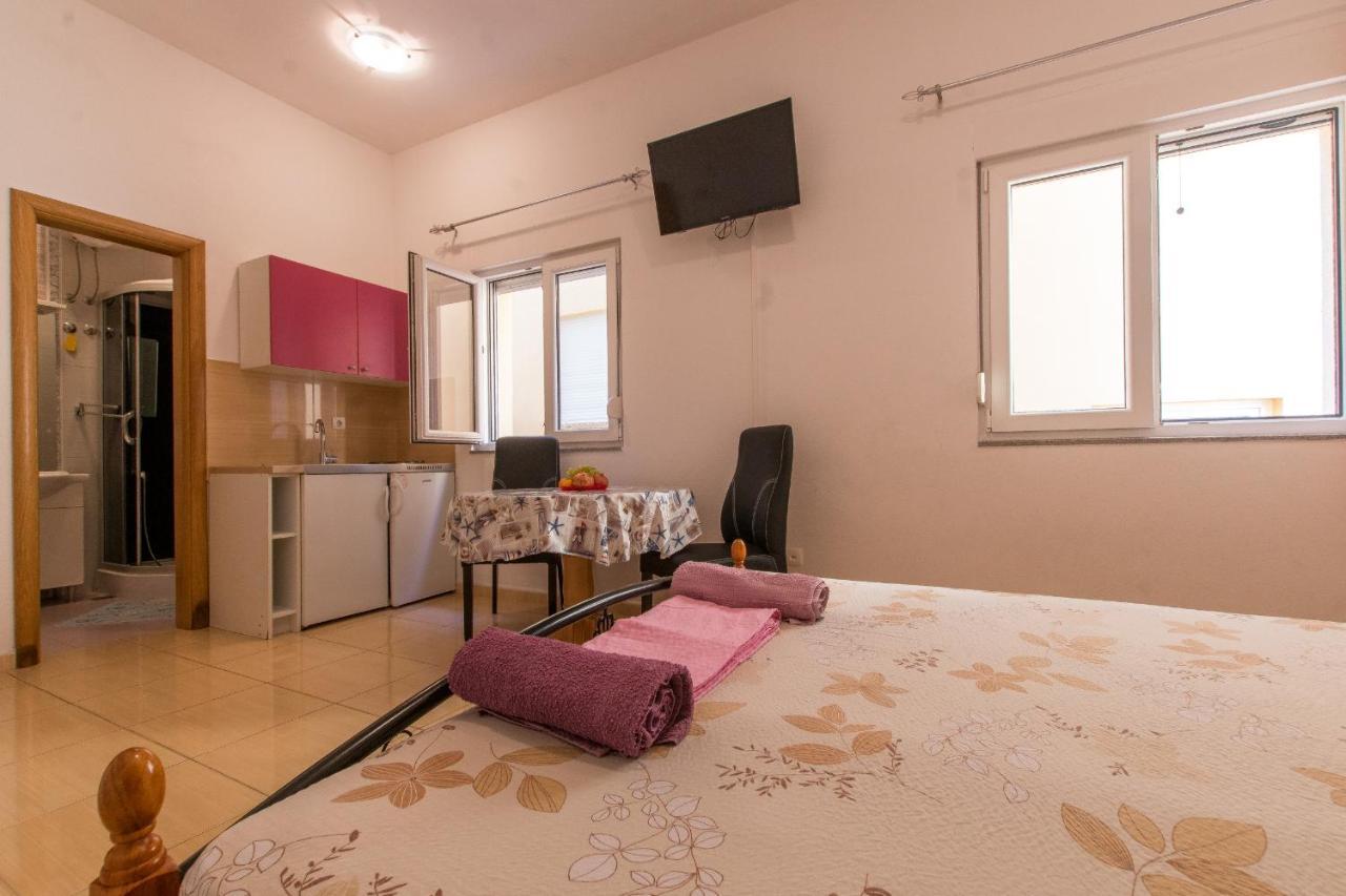 Studio Apartments Zloic In Krvavica Luaran gambar