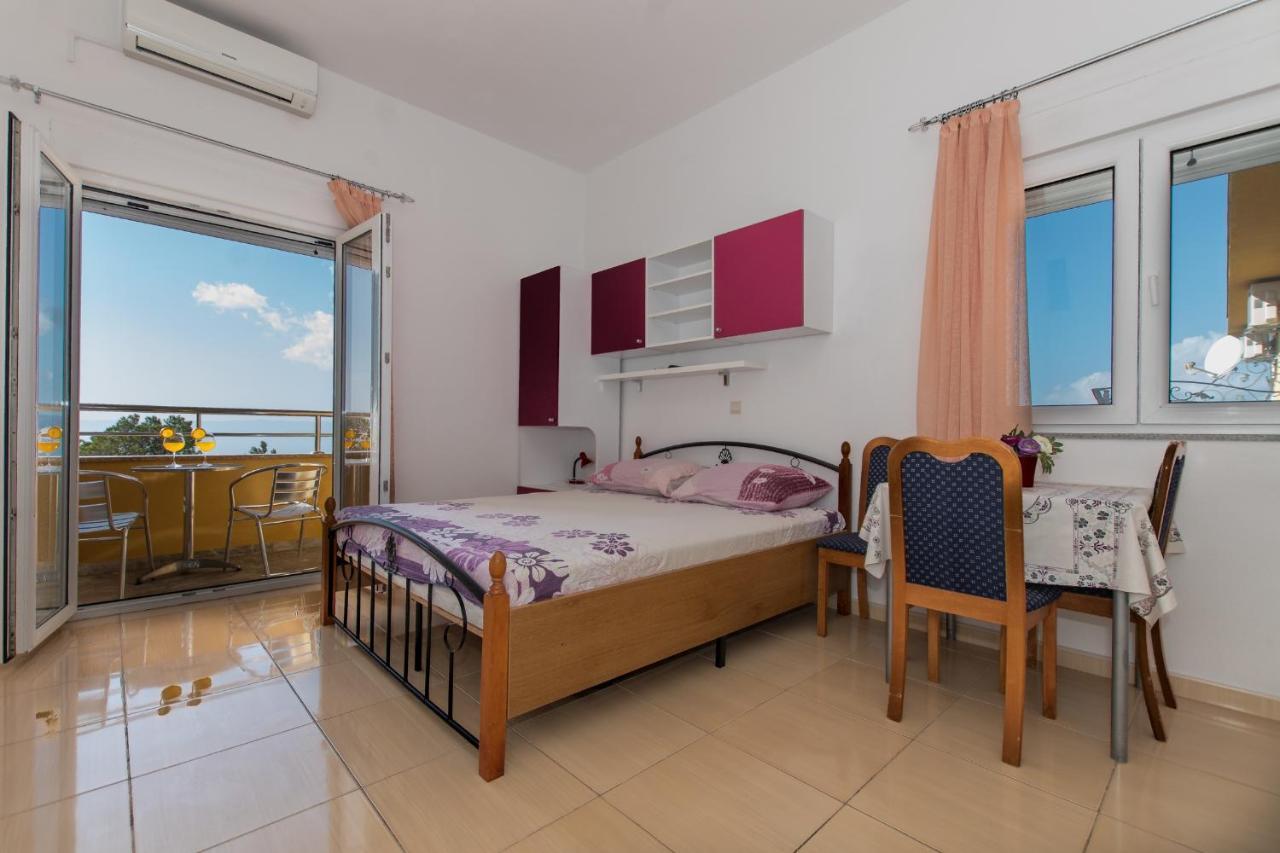 Studio Apartments Zloic In Krvavica Luaran gambar