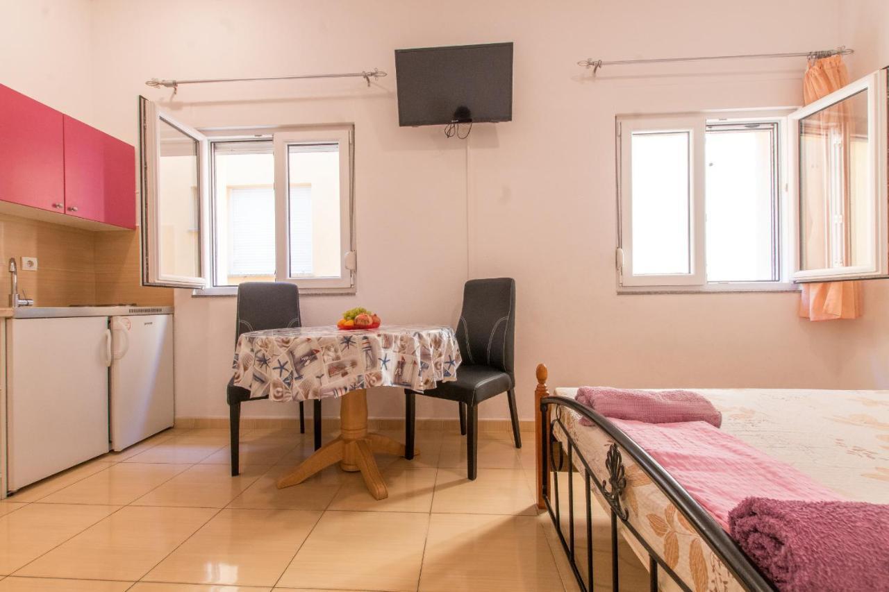 Studio Apartments Zloic In Krvavica Luaran gambar