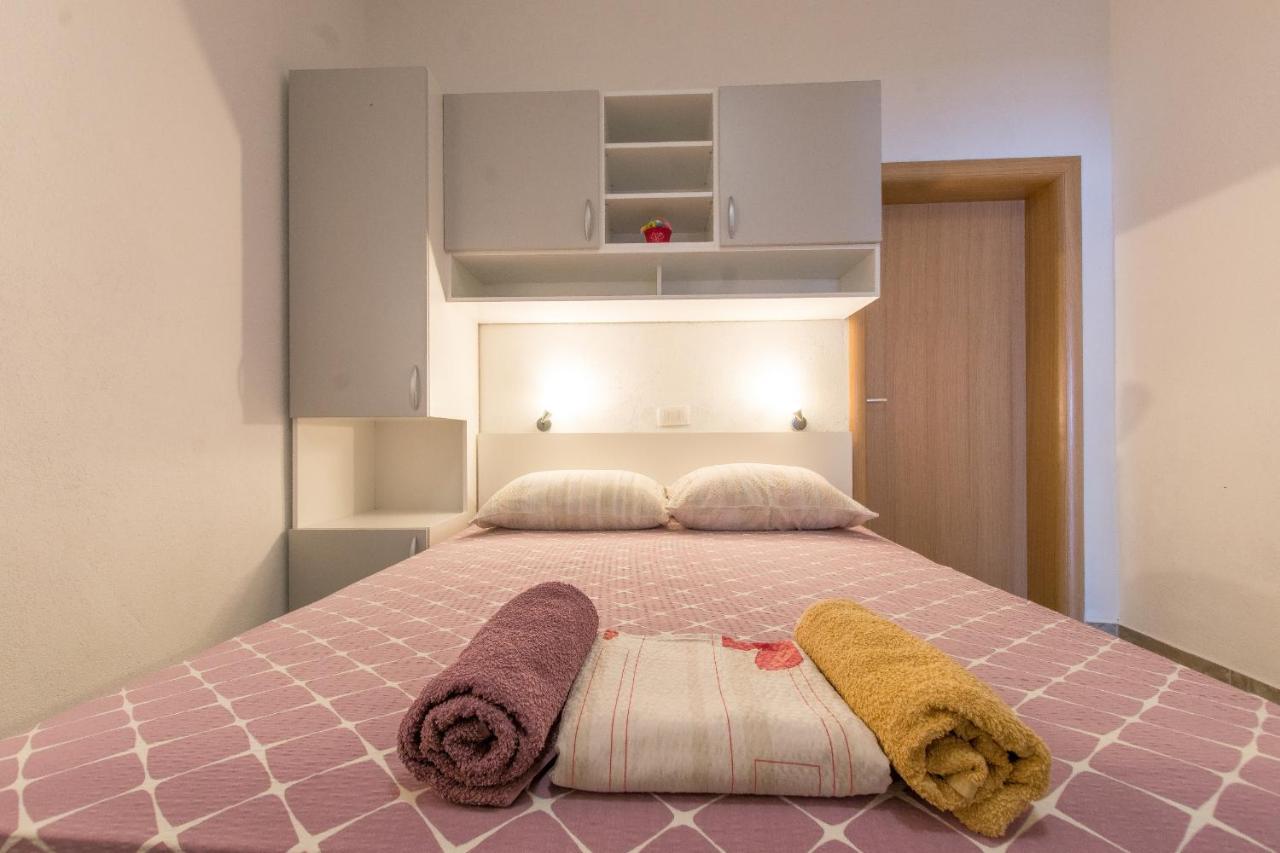 Studio Apartments Zloic In Krvavica Luaran gambar