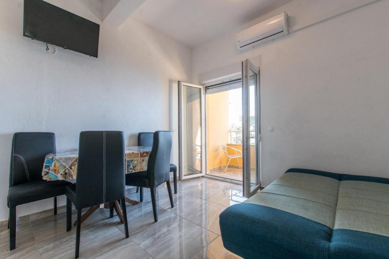 Studio Apartments Zloic In Krvavica Luaran gambar