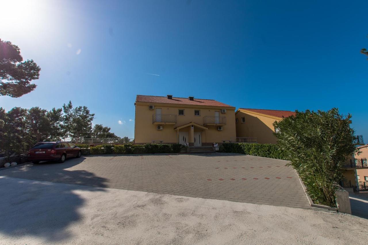 Studio Apartments Zloic In Krvavica Luaran gambar